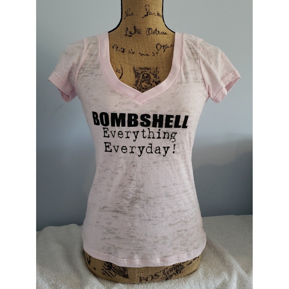 Bella Womans‎ Tshirt Size Small